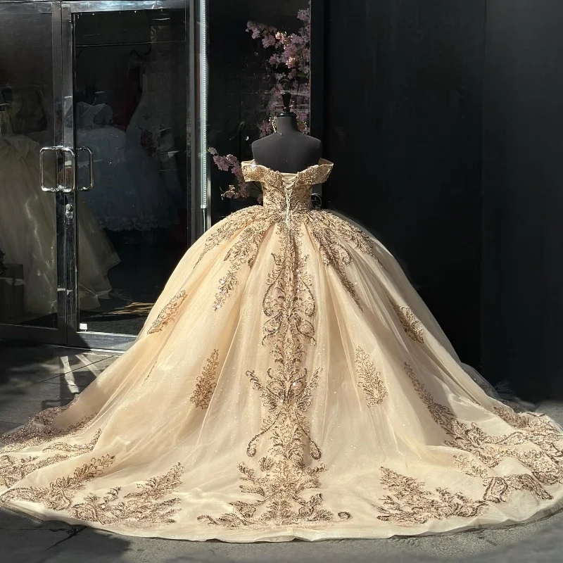 Classic Off-the-shoulder Princess Ball Gown Charming Quinceanera Dress Classic 3d Flower Appliqu&eacute; Sequin Cape Sweet 16 Dress