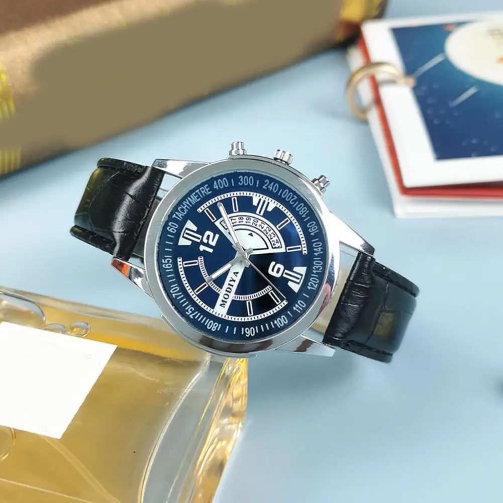 

Часы наручные мужские кварцевые с ремешком из искусственной кожи и круглым циферблатом