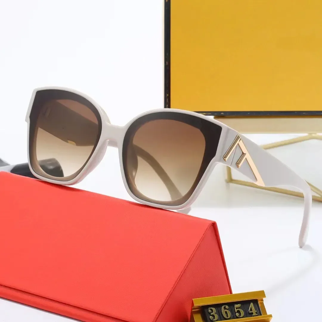 

Fashion Classic Square Sunglasses Women Men Luxury Brand Design Oversized Gradient Trendy Sun Glasses for Ladies Driving Shades