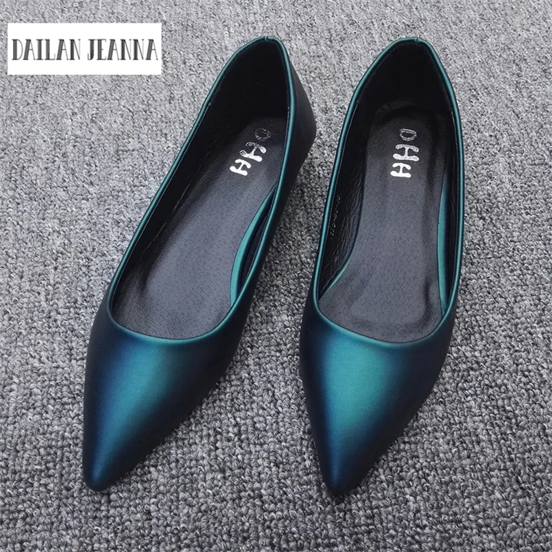 Spring and Autumn Women's Loafers Flat Heel Shoes Boat Shoes Casual European style size 31-44
