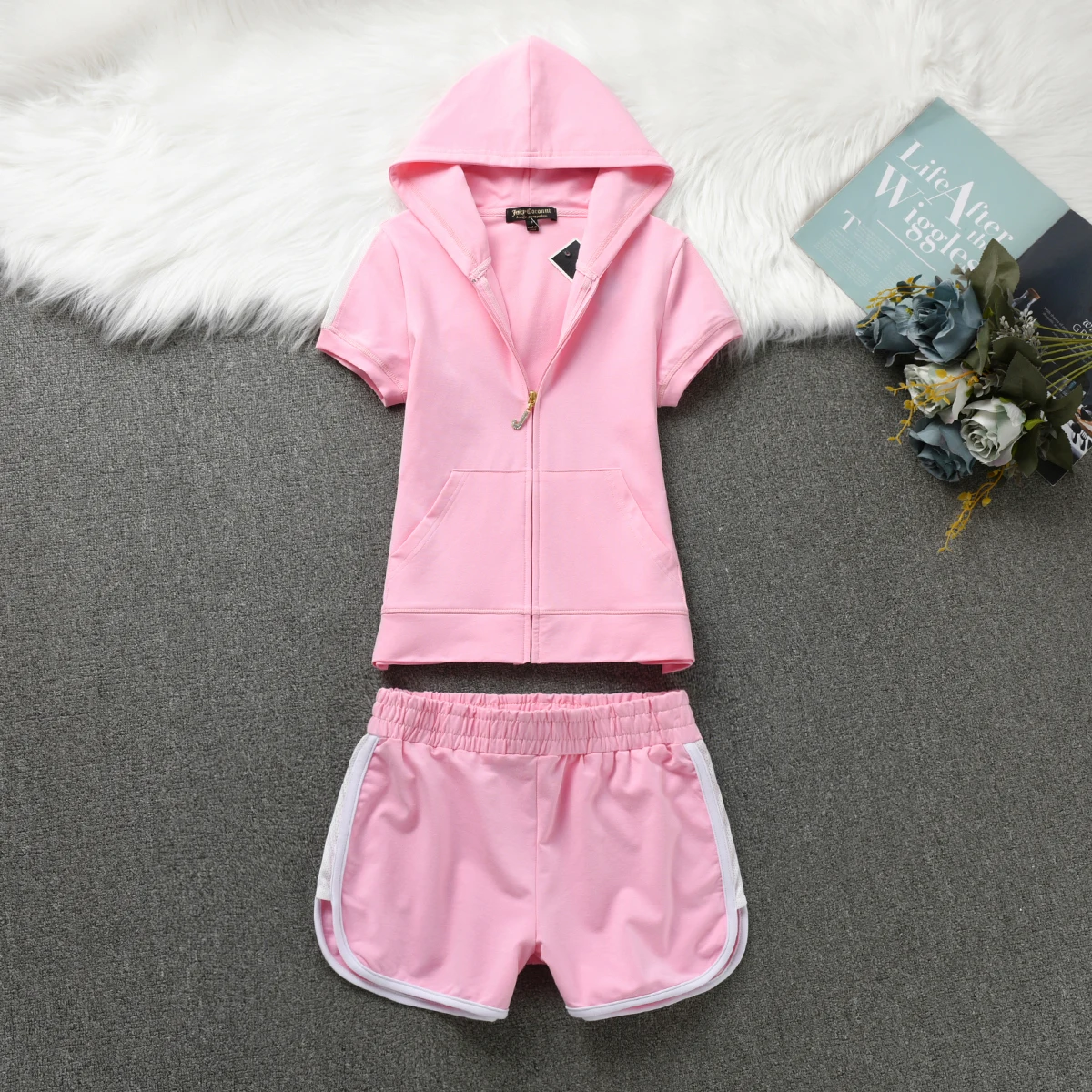 

Juicy Cometure 100% Cotton Women's Summer Casual Suit Short-Sleeved Hooded Top Ultra Short Riddle Shorts Sports Hooded 2pc