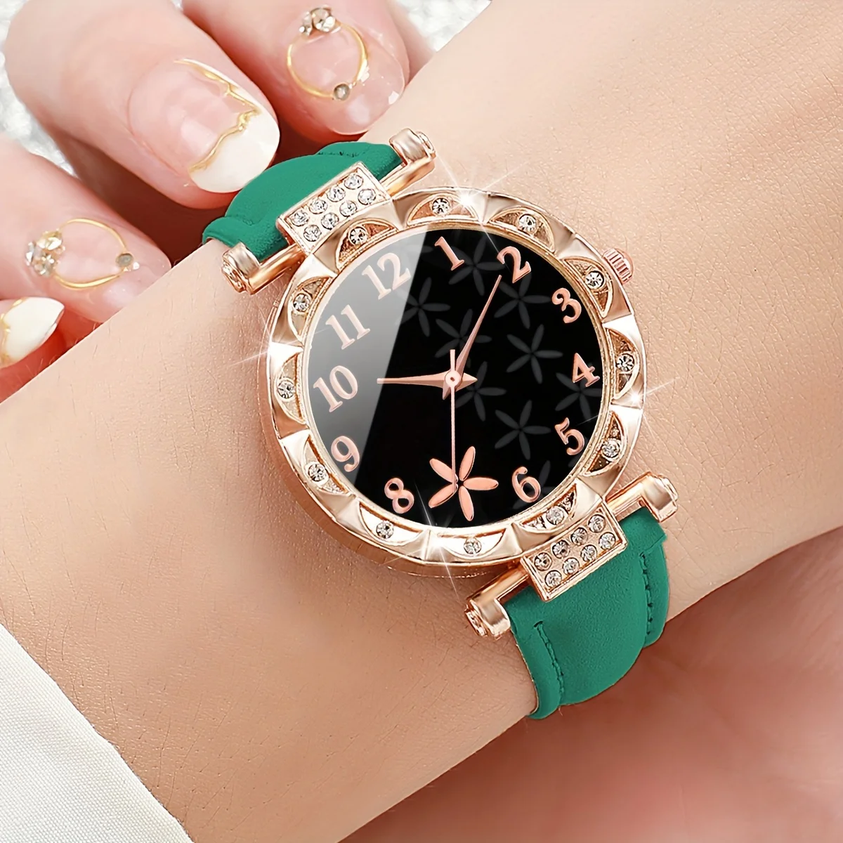 Women Fashion Watch Quartz Style Watch