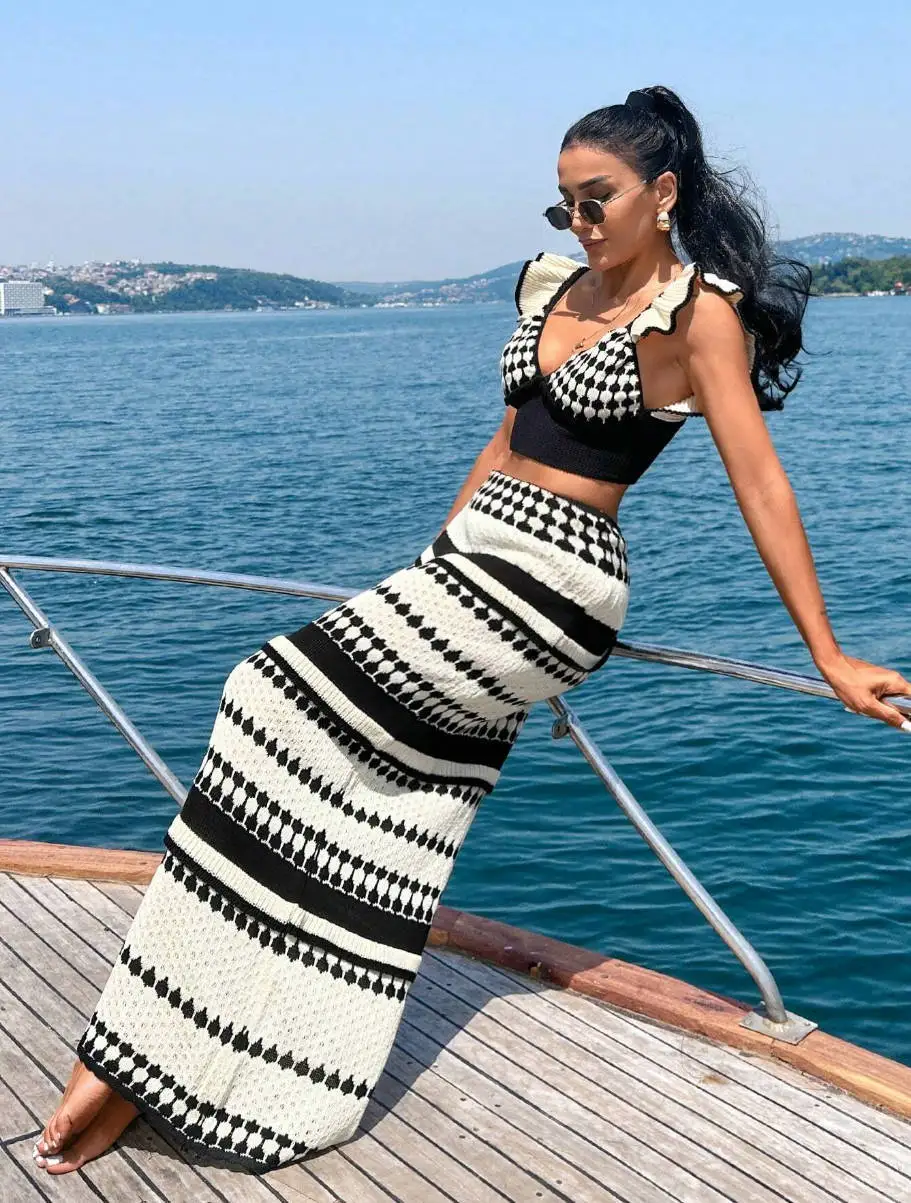 Knit Striped 2 Piece-Set Maxi Skirt For Women Ruffled Backless Patchwork Cropped Pullover And Knitwear Long Skirt Outfits