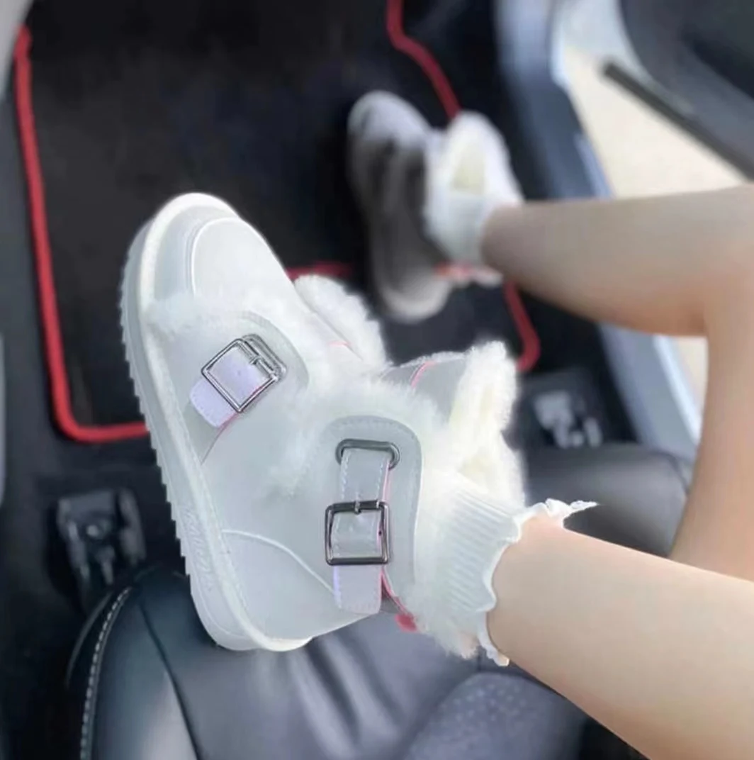 

Women's Winter Fluffy Faux Fur Boots Woman Plush Warm Snow Boots Luxury Footwear Girls' Furry locomotive Punk Boot Fashion Wint