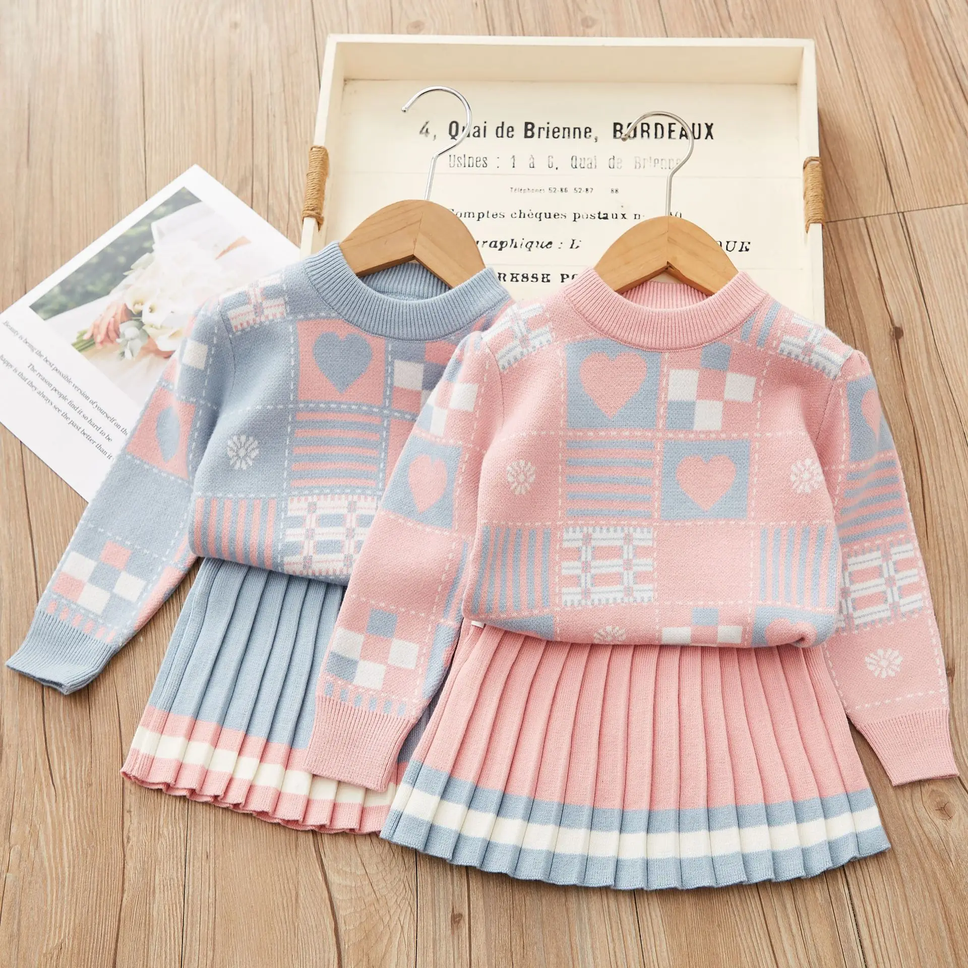 

2023 New Girls' Autumn And Winter Knitted Suits Children's Pleated Skirt Sweater Two-Piece Set Kids Fashion Knitted Dress