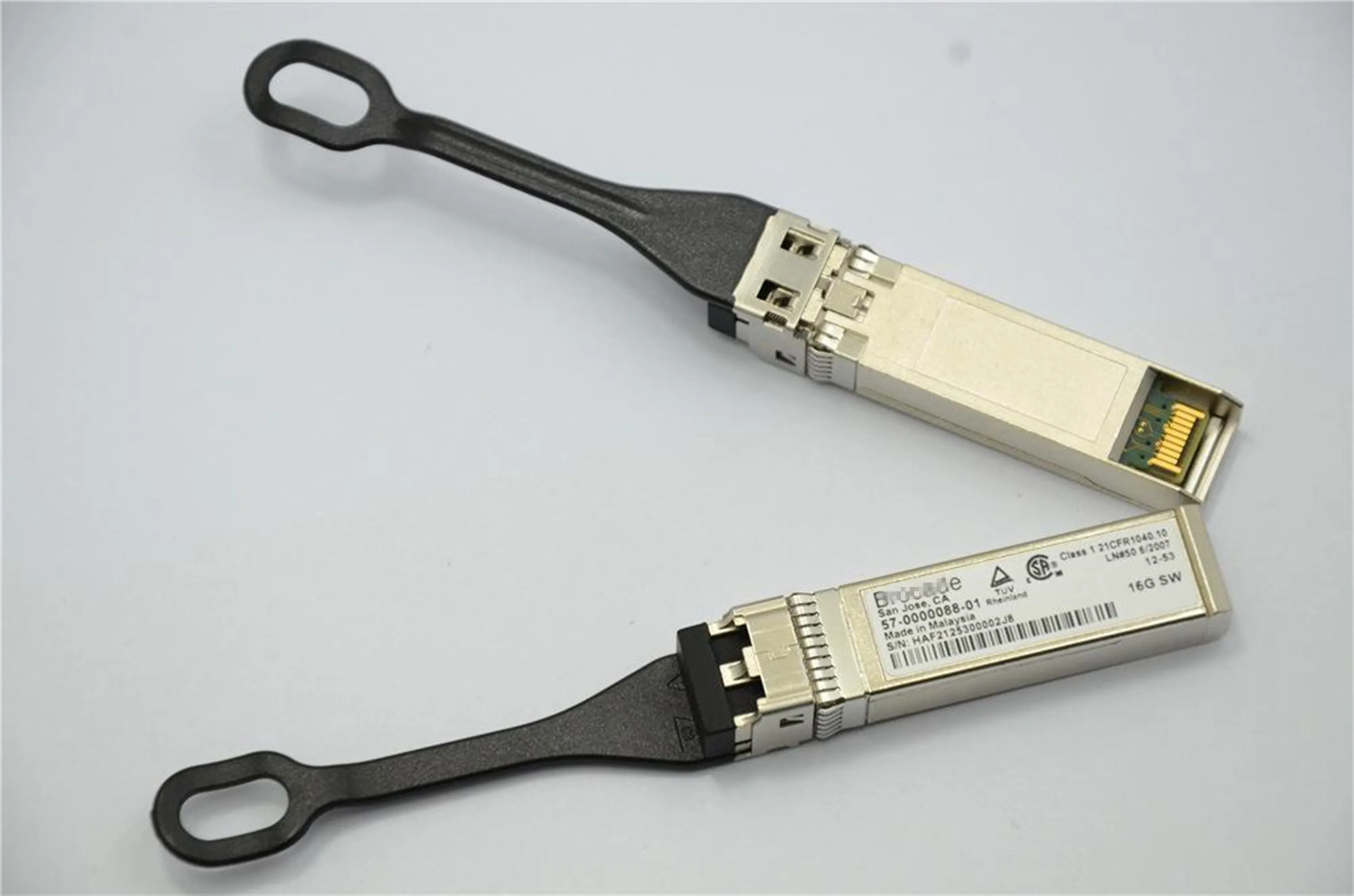 Brocade 57-0000088-01 16G 850NM SFP+ SW Used in Brocade DCX 8510,6520,6510,6505,7840 16g Transceiver/16g sfp switch/16g fiber