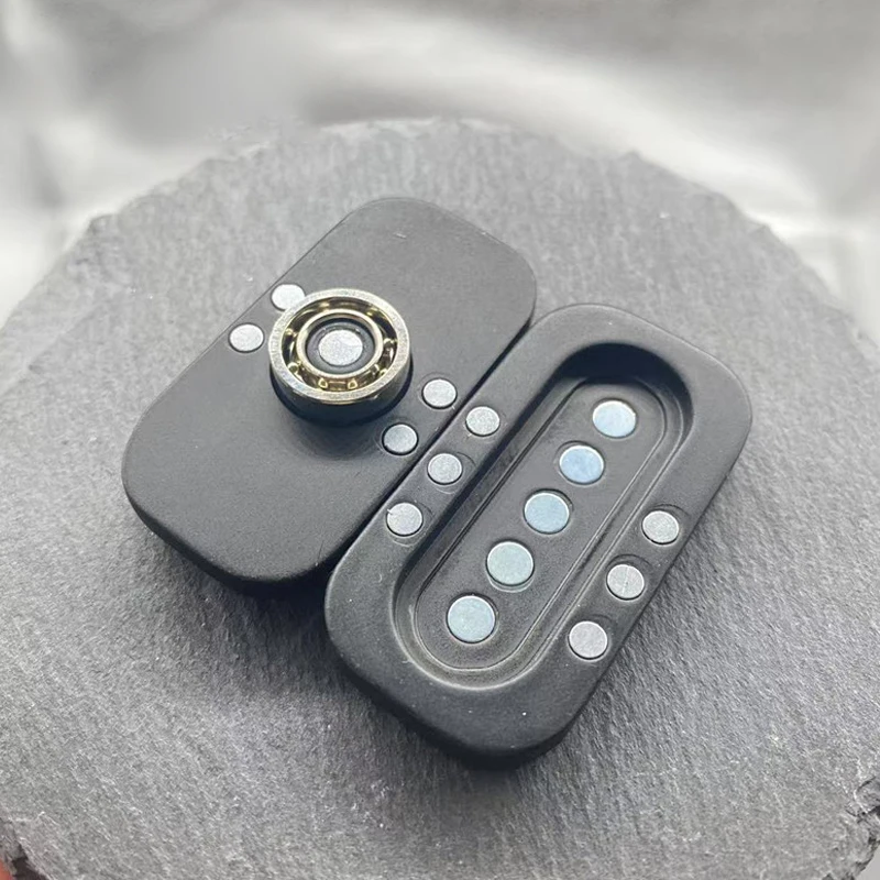 Magnetic Owl Fidget Slider - Metal EDC Desk Toy
