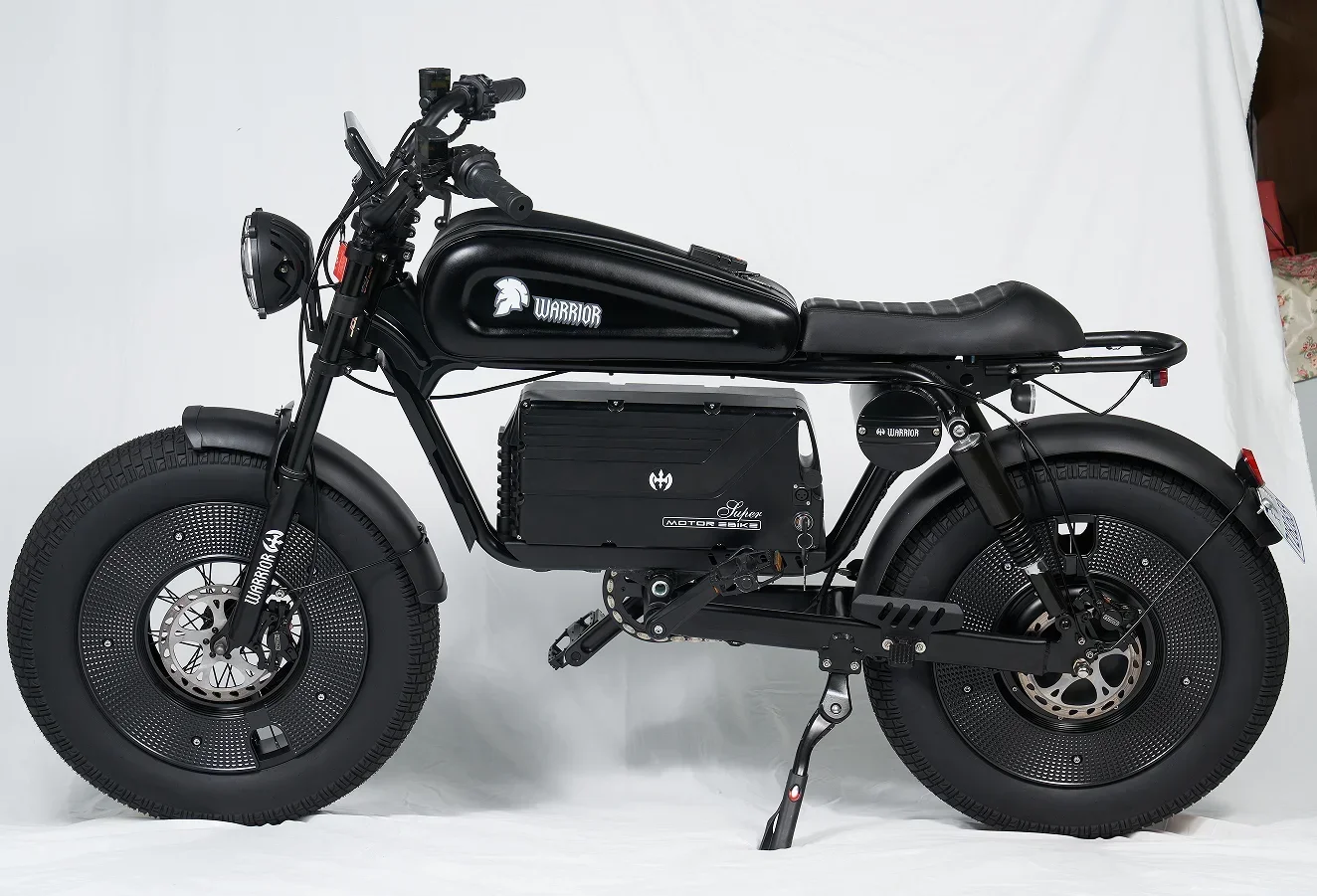 FAT BIKE(ファットバイク）　ＨＥＲＯ社/Warrior Black Warrior 1500W Electric Bicycle Motorbikes 48V60AH