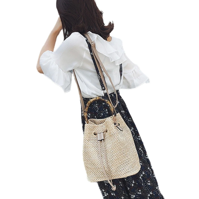 Crossbody Straw Bag Lightweight Summer Handheld Straw Woven Bag Fashion Shoulder Bag for Outdoor Trips