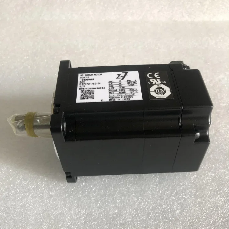 SGMJV-04ADA61 サーボモータ 0.4kw ボロい ストレート (安川電機)
