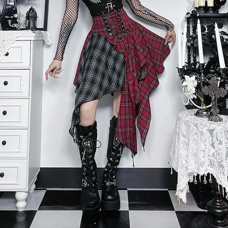 Women's American Vintage Dark Gothic Style Patchwork Skirt Irregular Plaid Y2K 2000s Subcultural Casual Streetwear 2