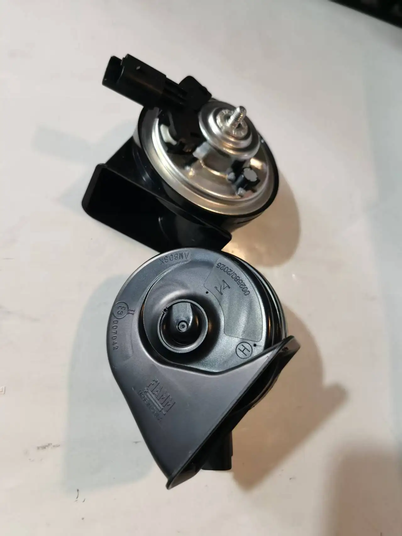 2개입 FIAMM AM80SX 스네일 혼 스마트 08-17년