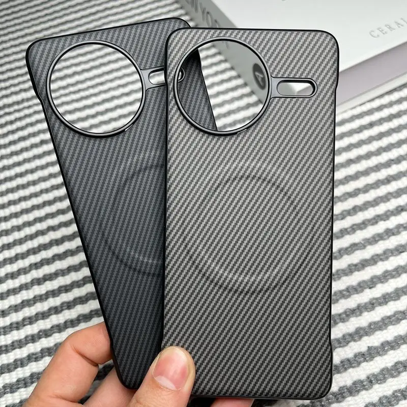 Carbon Fiber Magnetic Slim Protective Back Cover