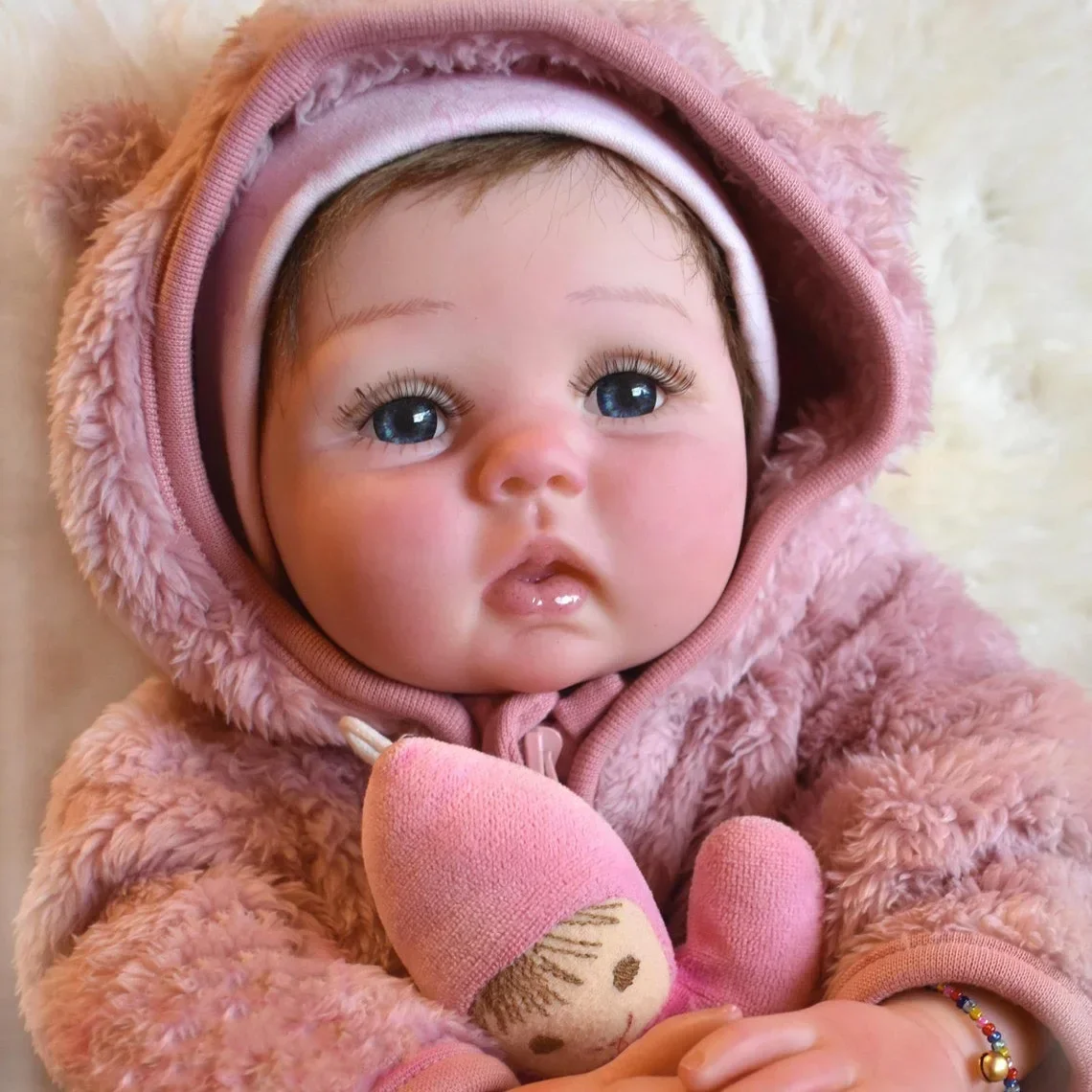 Npk 55Cm Reborn Baby Lucy Cute Face Cute Baby Girl Doll Realistico Soft Touch Cuddly Toddler Girl Regalo Di Natale