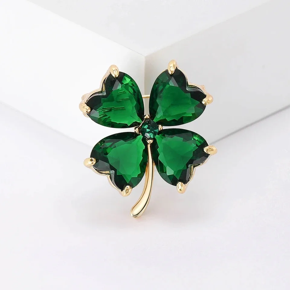 Delicate Green Crystal Lucky Four Leaf Clover Brooches for Women Retro Emerald Heart Lapel Pin Female Wedding Clothing Jewelry