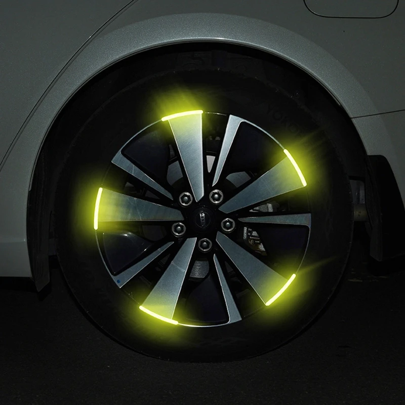 Car Wheel Hub Reflective Sticker 20pcs Tire Rim Reflective Strips Luminous for Night Driving Car Bike Motorcycle Wheel Sticker