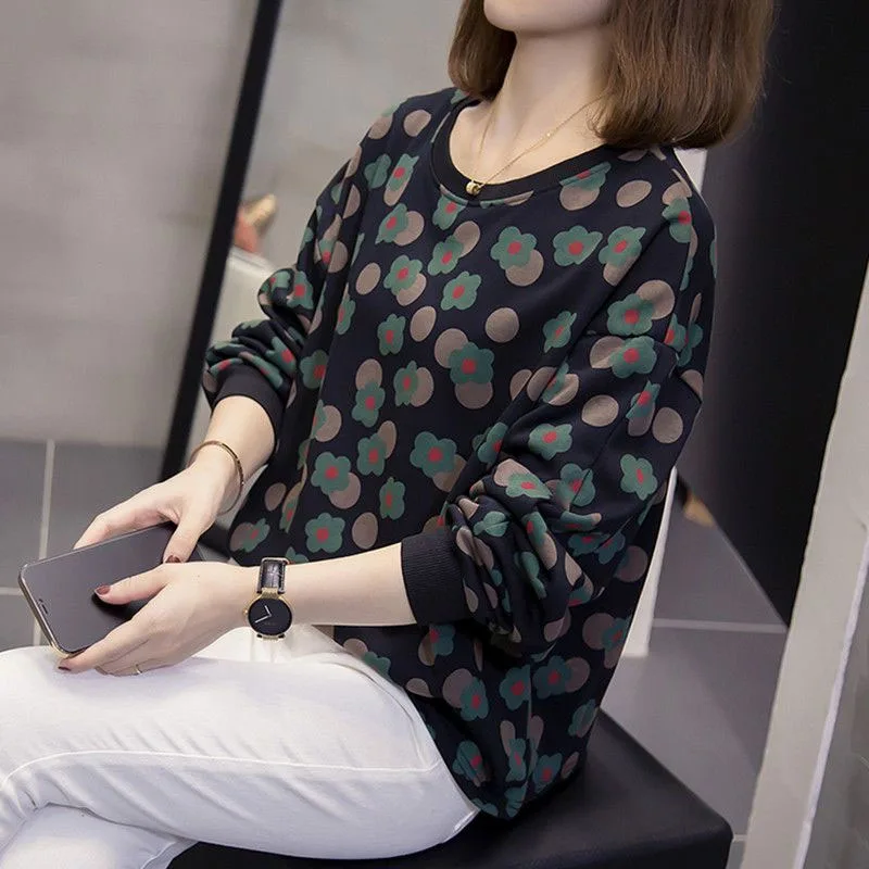 2023 Women New Autumn and Winter Loose Fitting Large Round Neck Printed Fashion Versatile and Minimalist Long Sleeved Tops