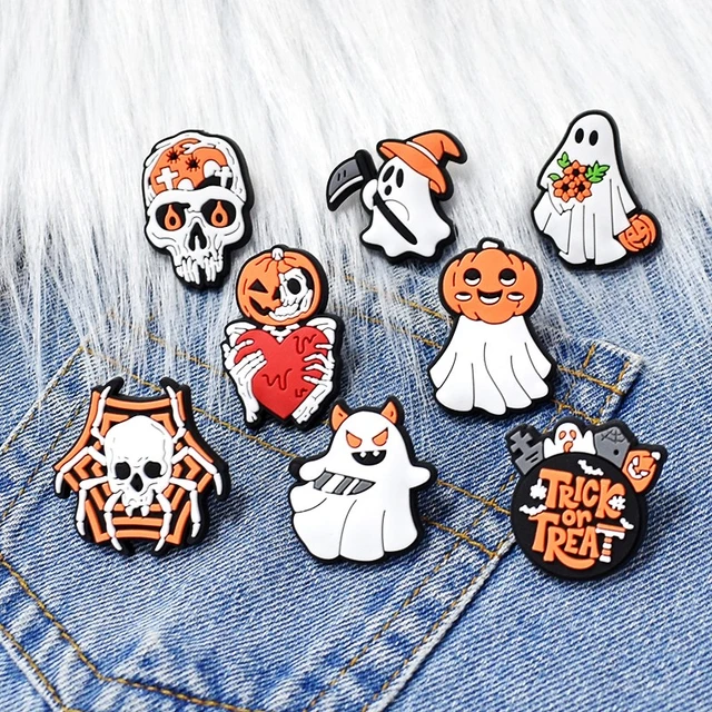 Halloween Enamel Pin Ghost Goth Heart Horror Spider Punk Black Brooch Lapel  Pin Witch Backpack Heart