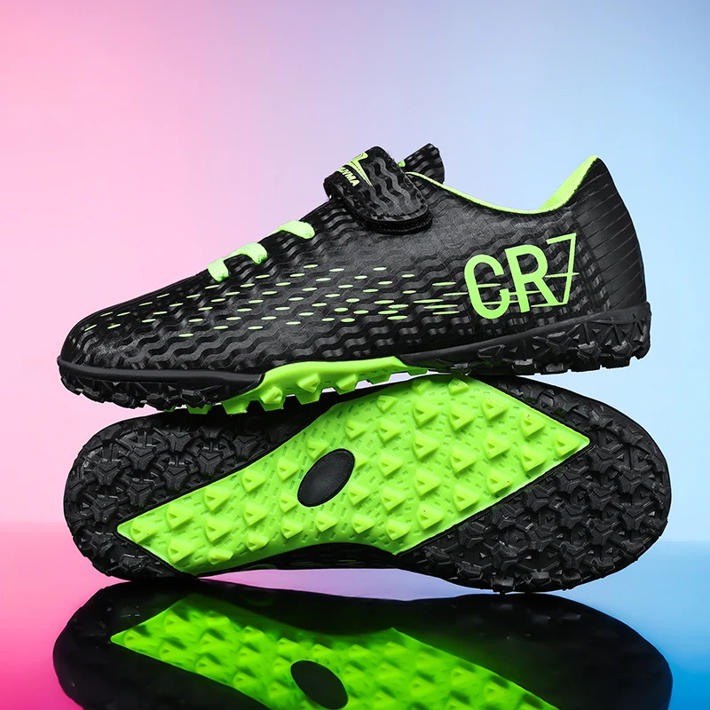 Nouveaux enfants chauds bottes de Football formateurs en plein air chaussures de Football pour enfants garçons filles crochet boucle Football crampons Futsal Sneakers28-39