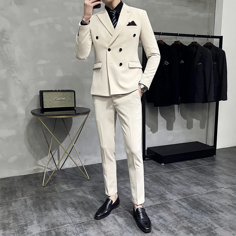 

Men's double-breasted textured slim-fit suit