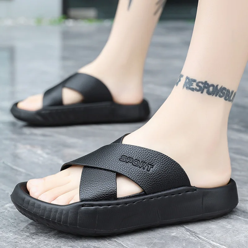 Men's thick soled Simplicity comfort slippers summer outdoor waterproof Breathable beach shoes fashion soft soled sports sandals — view 3