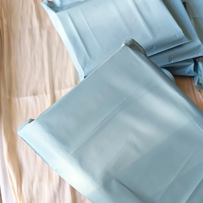 Light Blue 25x35cm Shipping Bags Waterproof Mailer for Mailer Box & Small Items 10pcs Aesthetic Packaging Bag with Self-Seal