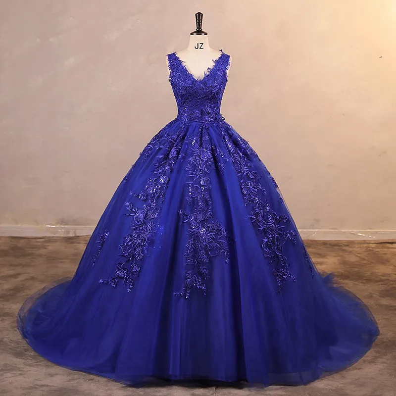 Sleeveless Quinceanera Dress Classic V-neck Ball Gown With Tail Sweet Party Dress Real Photo Prom Autumn New For Girl