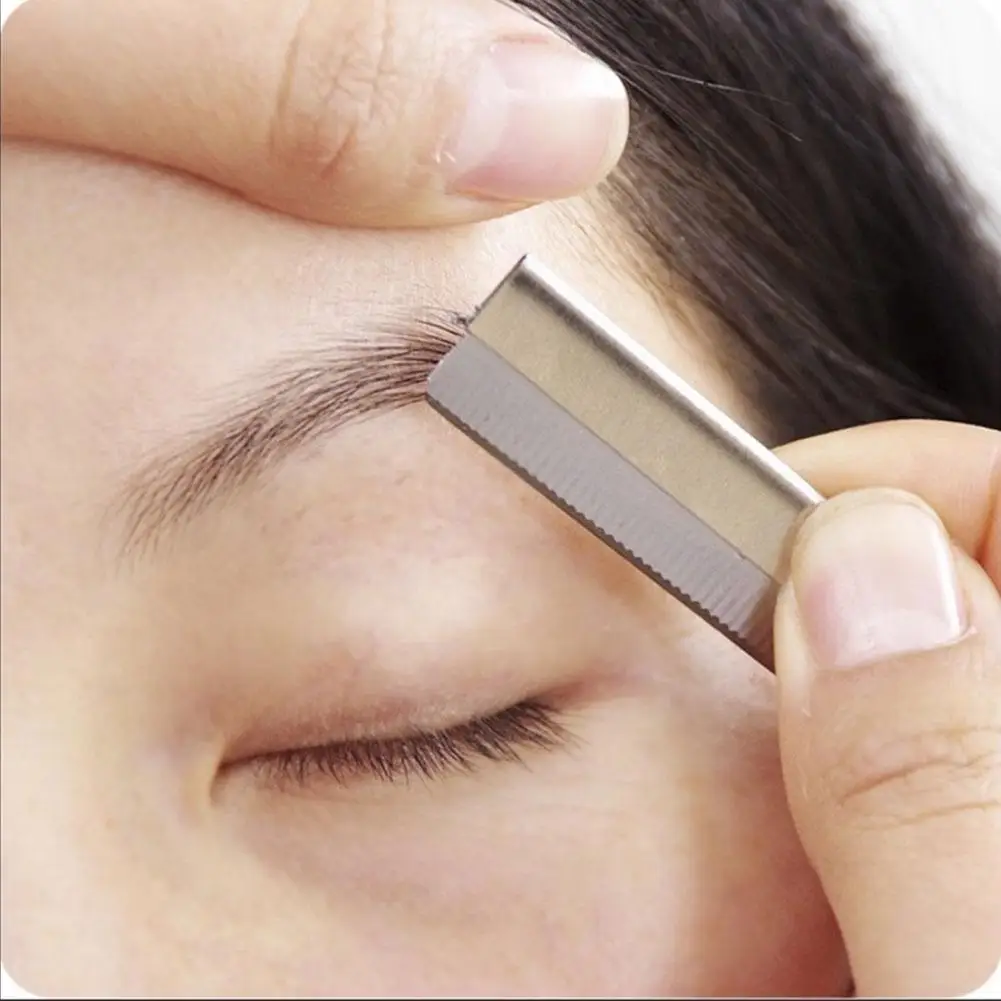 Рисунок 3 - профессиональный нож для стрижки бровей