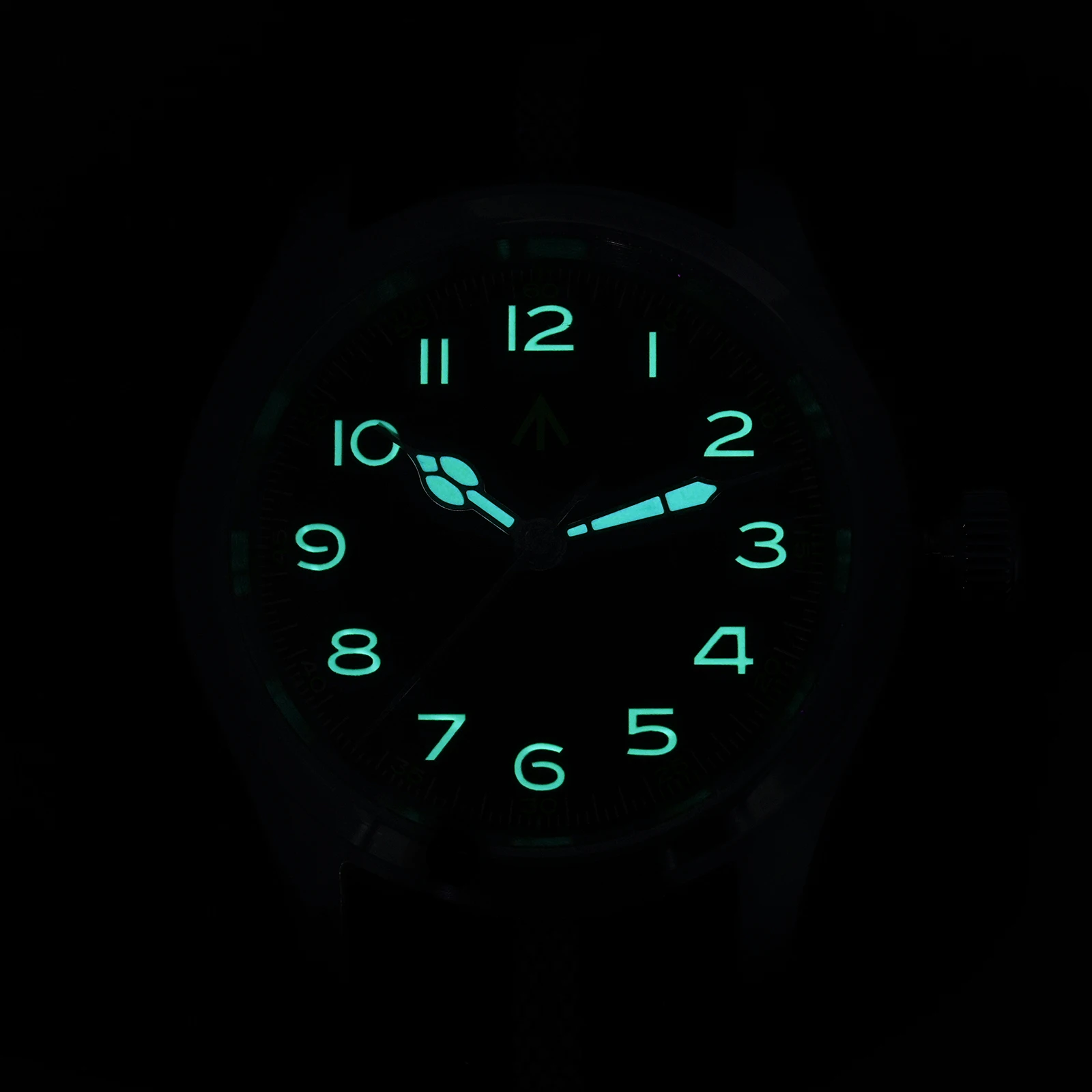新作・新品】Militado ML08 クォーツ　腕時計　38㎜　サファイヤ 新作・新品】Militado ML08 クォーツ 腕時計 38㎜ サファイヤ