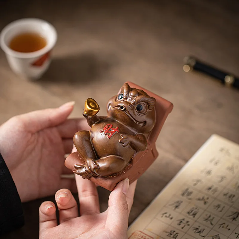 Golden Toad Tea Pet Decoration Attracting Wealth Toad Creative Tea Ceremony Accessories Tea Table Fragrance Insertion Decoration