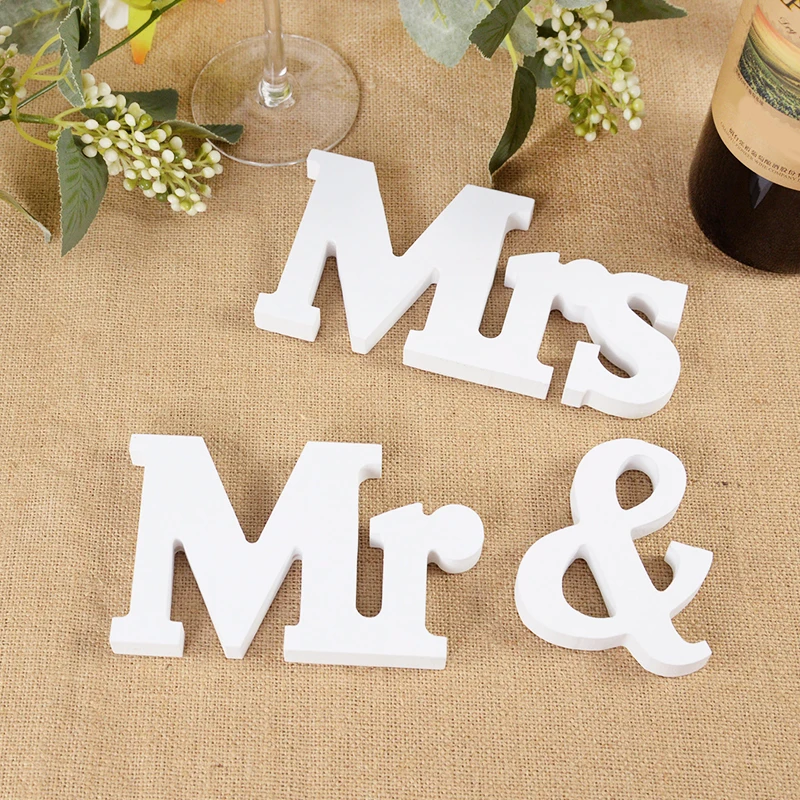 3Pcs/set Mr & Mrs White Letter Wooden Sign for Rustic Wedding Decoration Favor Married Party Table Ornaments Photo Props Gift