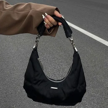 Borsa da donna retrò sotto le ascelle borsa a tracolla piccola sotto le ascelle morbida Hobos Y2k borsa nera femminile moda ragazze borsa a mezzaluna 2025 nuovo 1