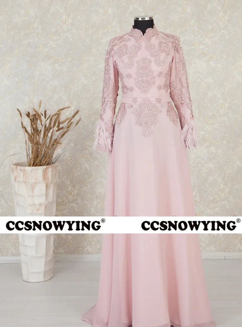 

Pink Long Sleeve Muslim Evening Dress Chiffon Appliques Feather High Neck Hijab Prom Formal Party Gown Arabic Islamic Kaftan