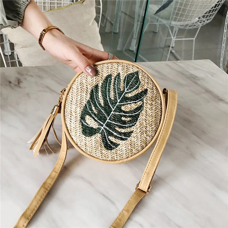 

Pineapple Embroidered Small Round Bag Korean Simple Shoulder Crossbody Women'S Bag Straw Wided Bag 2024 Summer New Women'S Bag