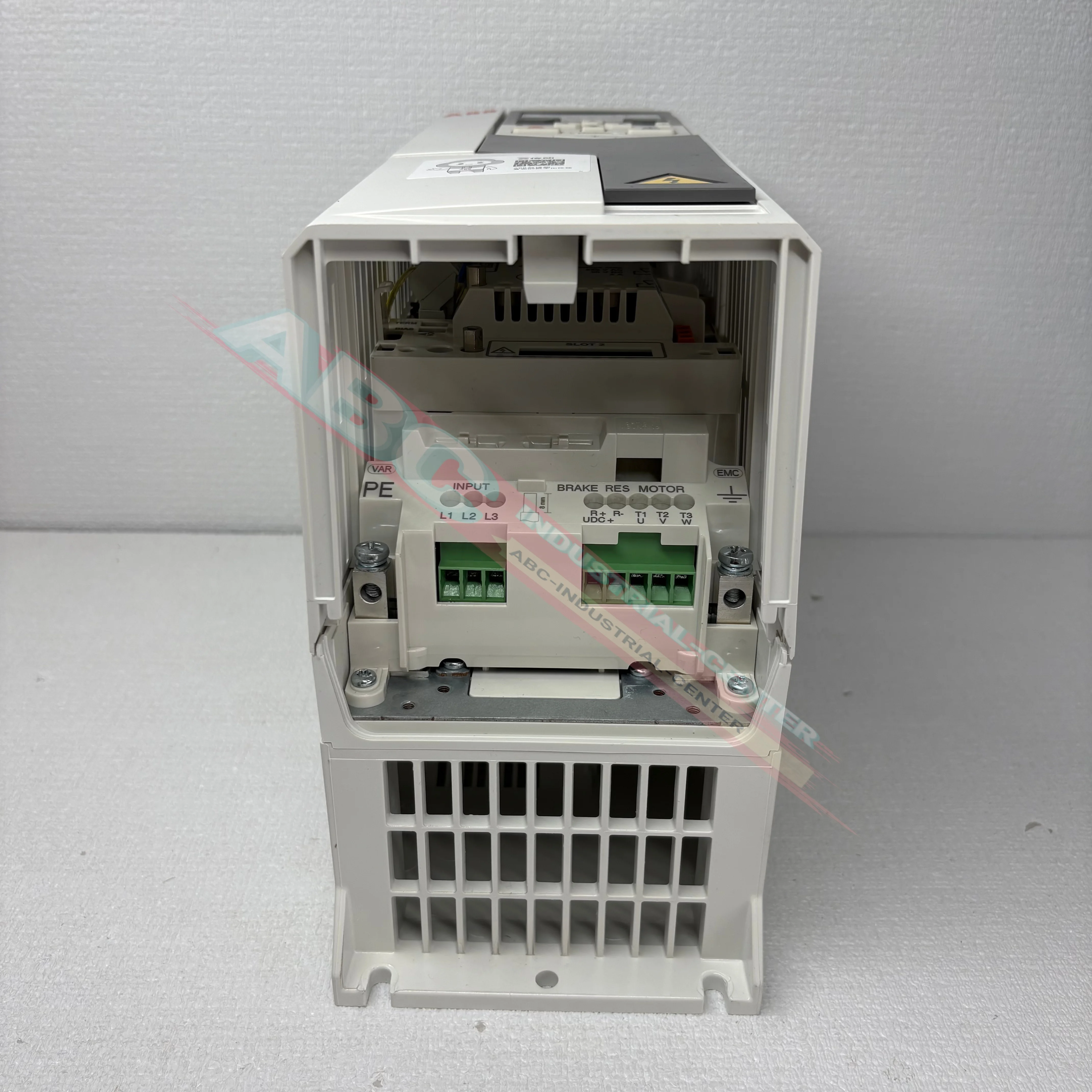 ACS580-01-09A5-4 3AUA50000038953 주파수 변환기 100% 새 제품