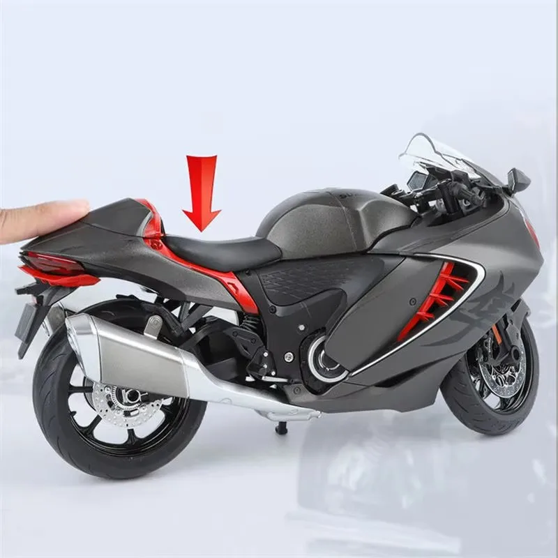 1:9 SUZUKI Hayabusa GSX-1300R Alloy Racing Motorcycle Model Diecast Metal Street Sports Motorcycle Model With Light Kid Toy Gift 4