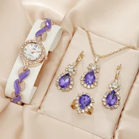 5pcs Fashion Versatile Watch For Women Watch 2023 Fashion Versatile Women's Love Watch Band Rhinestone Set Diamond British watch 1