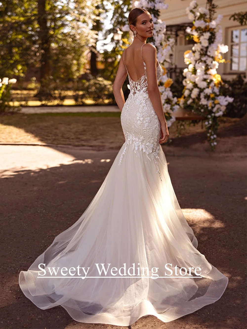 Sexy Woman Mermaid Wedding Dress Spaghetti Straps V Neck Sequined Applique Sweep Train Bridal Gown Vestido Noiva wedding dresses