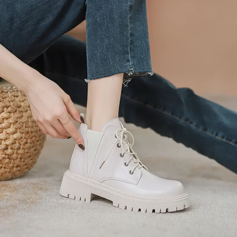 

Plate shoes women's autumn and winter single boots New thick bottom British style short shoes Hundred Slim short boots