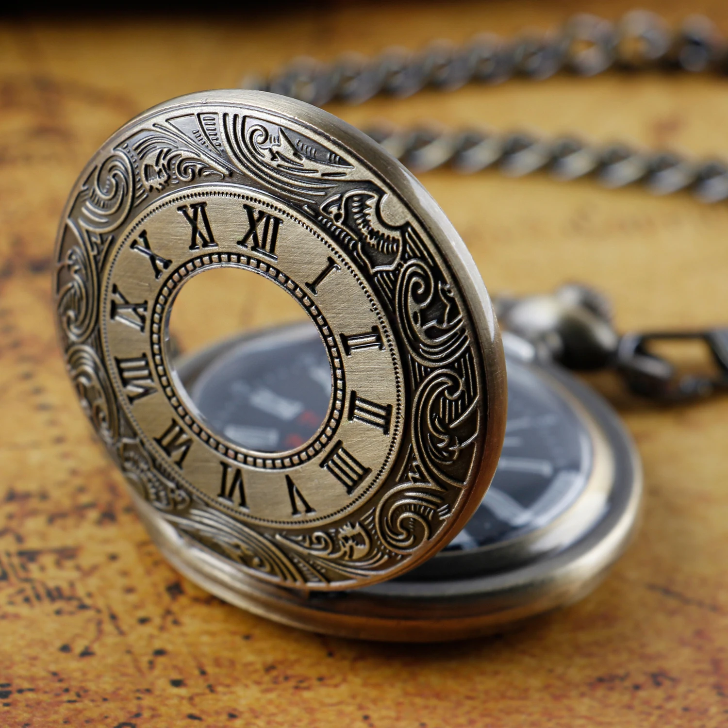 Рисунок 2 - Часы наручные кварцевые с римскими цифрами