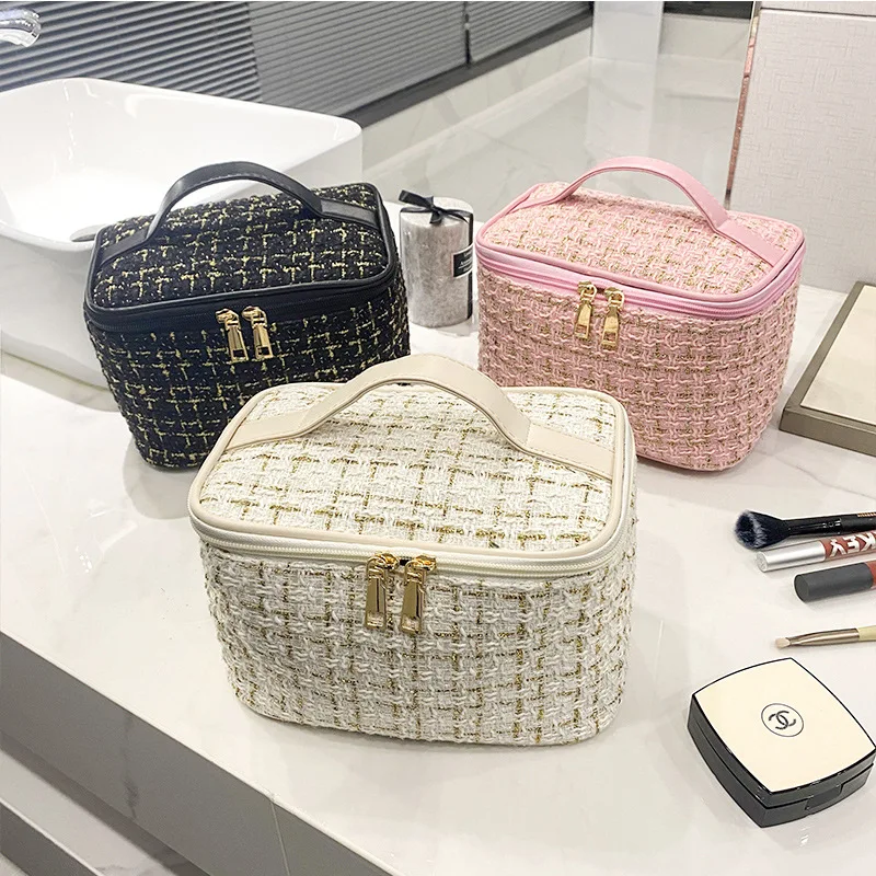 2024 Chic Fashion Portable Large Capacity Cylinder Cosmetic Bag Travel Storage Makeup Case Cosmetic Bags for Women travel st moritz chic книга