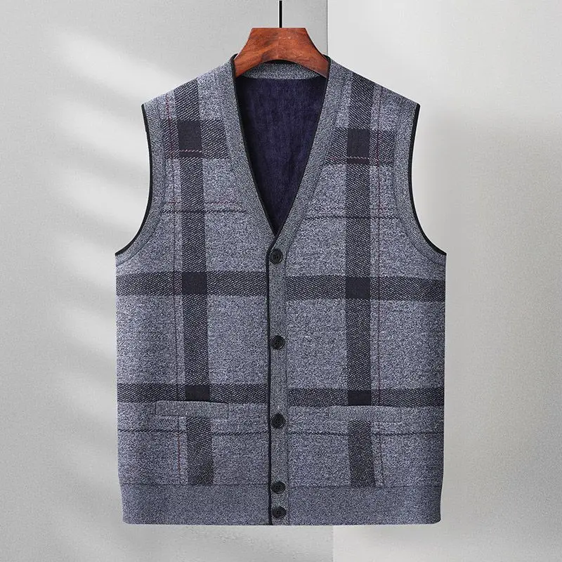Description Picture 4 of item2024 Autumn Winter Men's Fashion V-neck Sleeveless Sweater Coats Male Fleece Warm Knitted Waistcoat Men Plaid Casual Vest D673