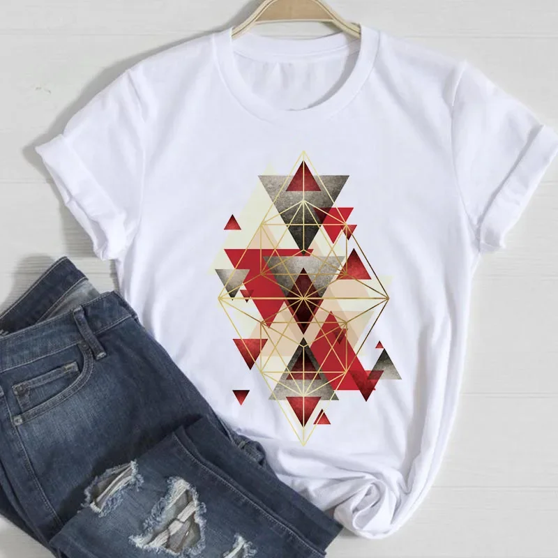 

Женская футболка, новая футболка с геометрическим рисунком, топы с золотым принтом Love, модная женская футболка, женские милые футболки с коротким рукавом