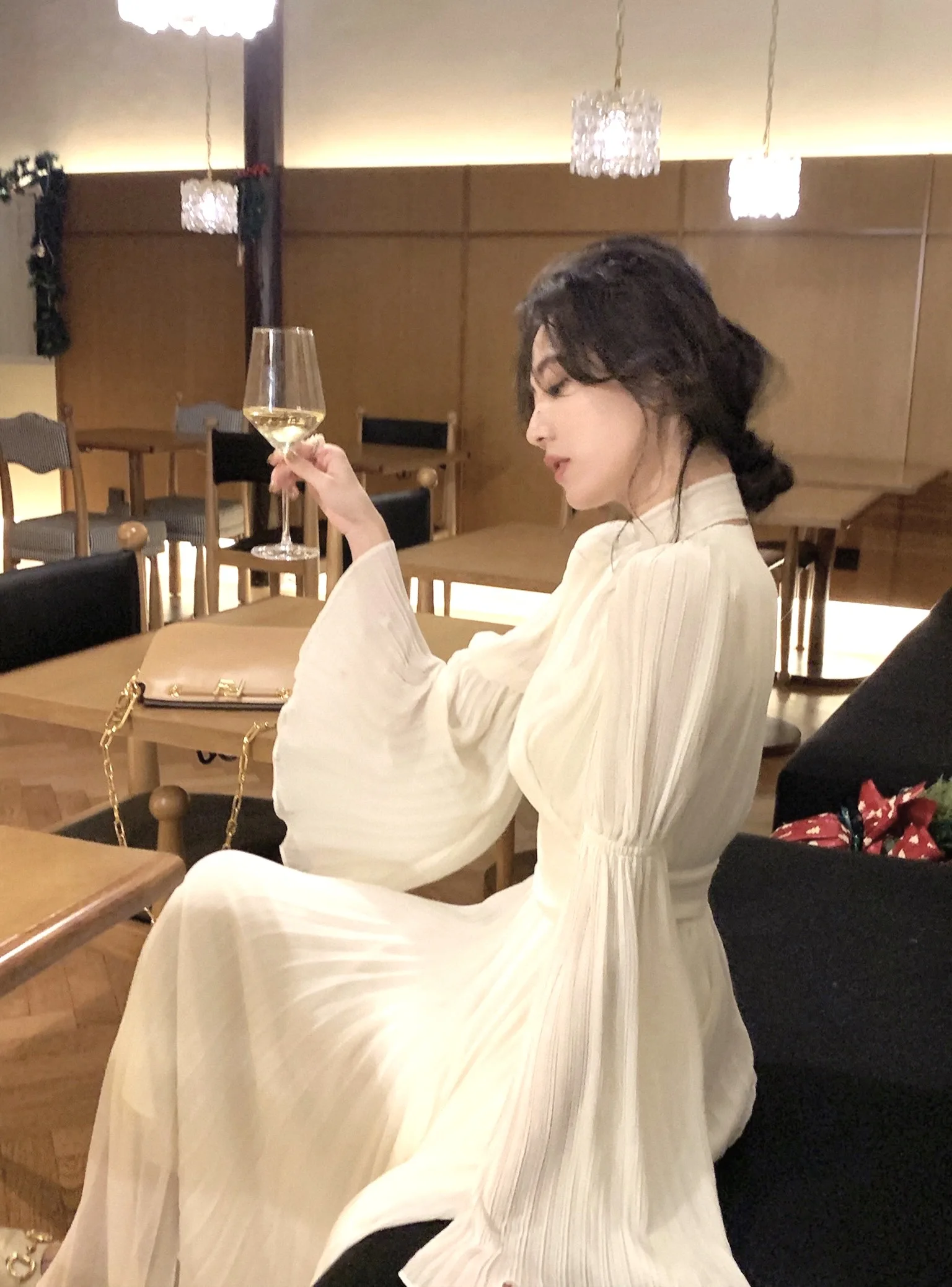 Autumn Solid Pleated Long Dresses for Women Halter V-neck Flare Sleeve Wedding Party Dress Korean Fashion One Piece Vestidos New