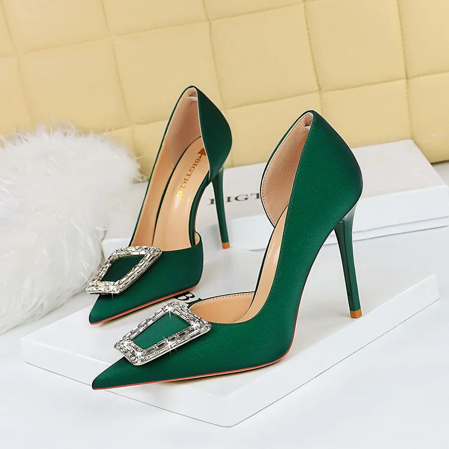 

BIGTREE Sexy Pointed Toe Stiletto High Heels Pumps Sandals Fashion Crystal Buckle Design Slip-On Pumps Women Mules Shoes