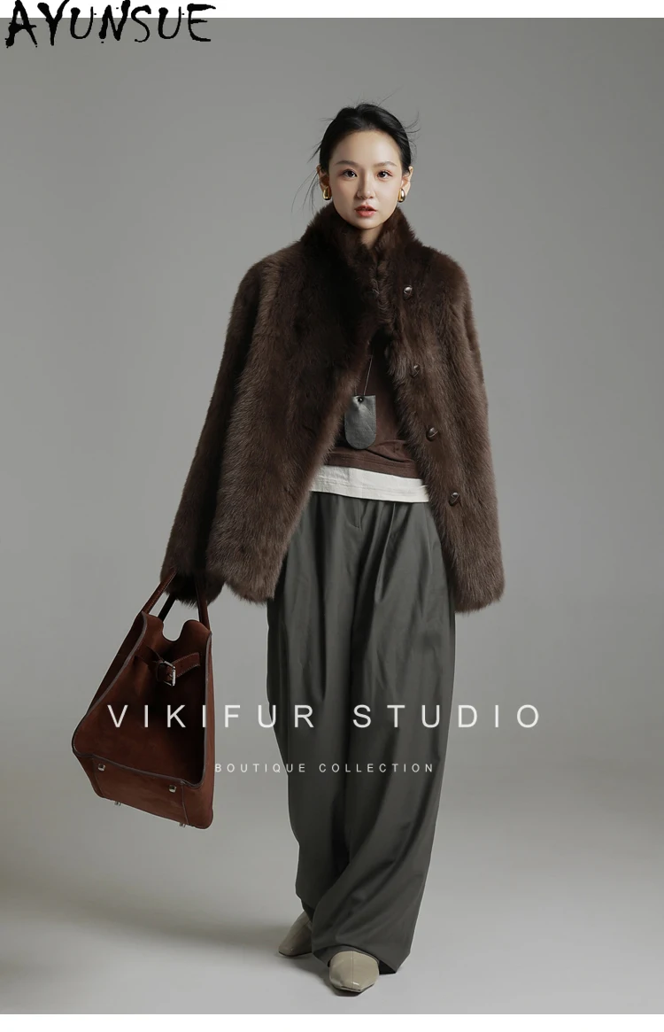 AYUNSUE Fur Coat Front View