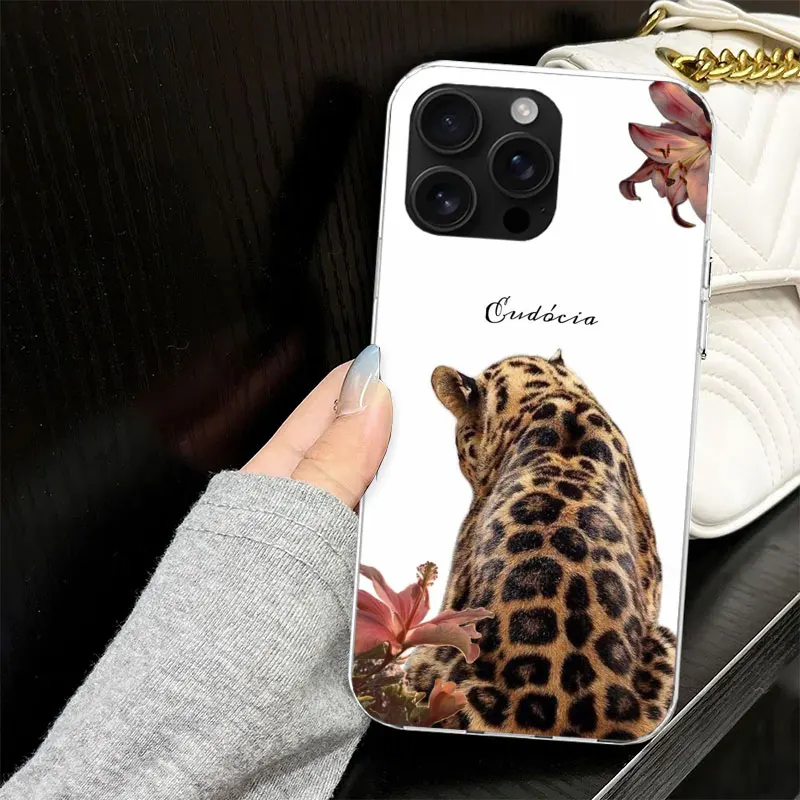 Chic Pink Leopard Print Soft Silicone Phone Case - Black Capa Design