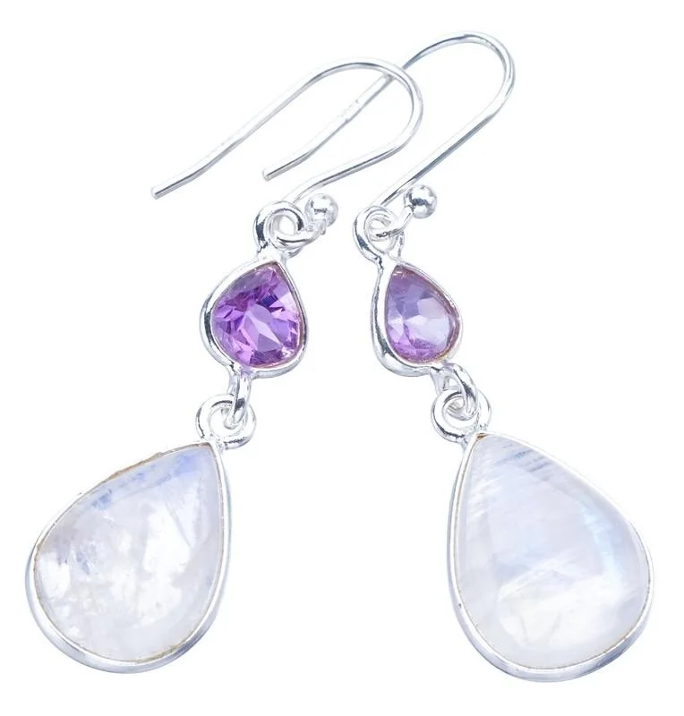 

Серьги из серебра 1,75 пробы с лунным камнем