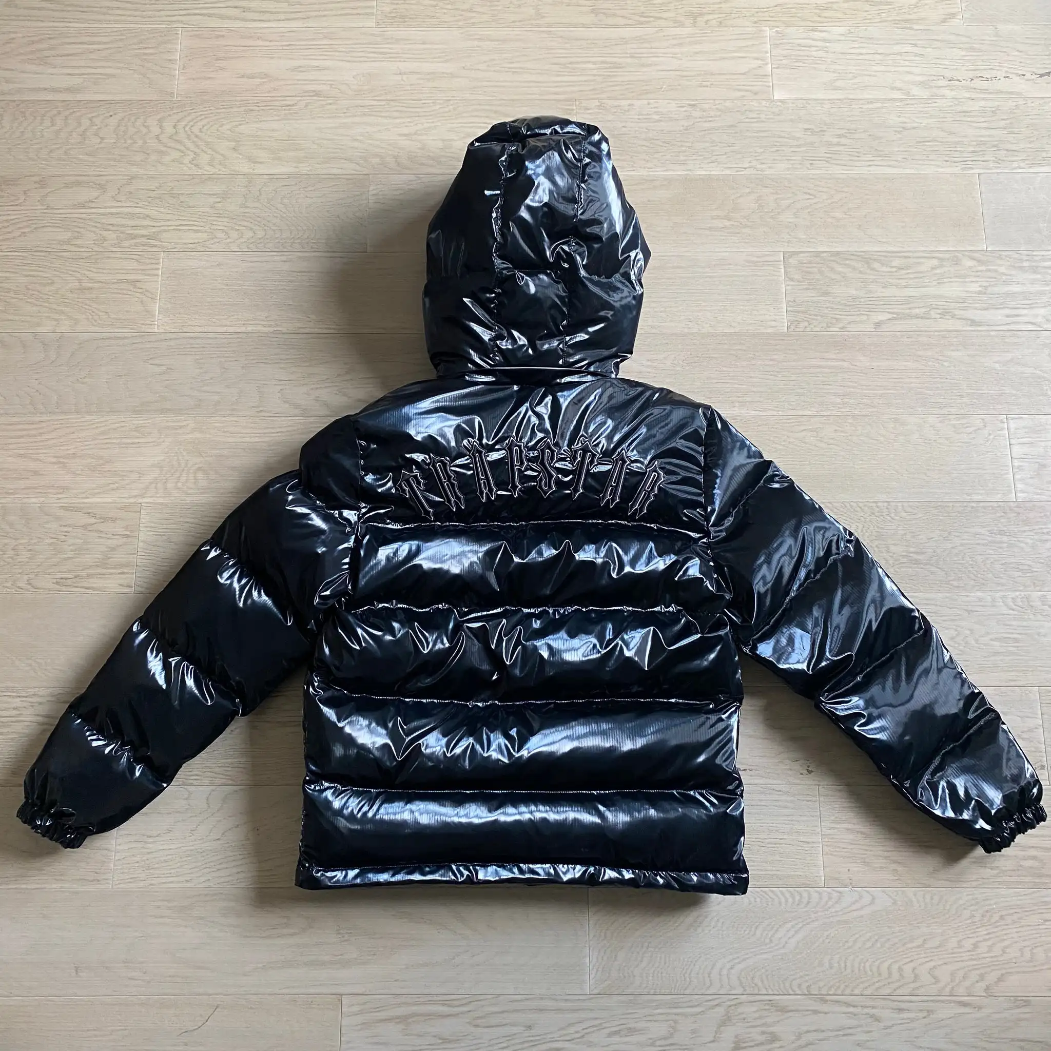 Trapstar Shiny Irongate Puffer Jacket アウター | lausanne-shorttrack.ch