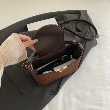 حقيبة نسائية صغيرة عصرية من جلد الغزال، حقيبة حمل من جلد الغزال الصناعي، حقيبة يد مزخرفة بإبزيم قفل الأجهزة ومحفظة كتف وحقائب كروس للجسم 6